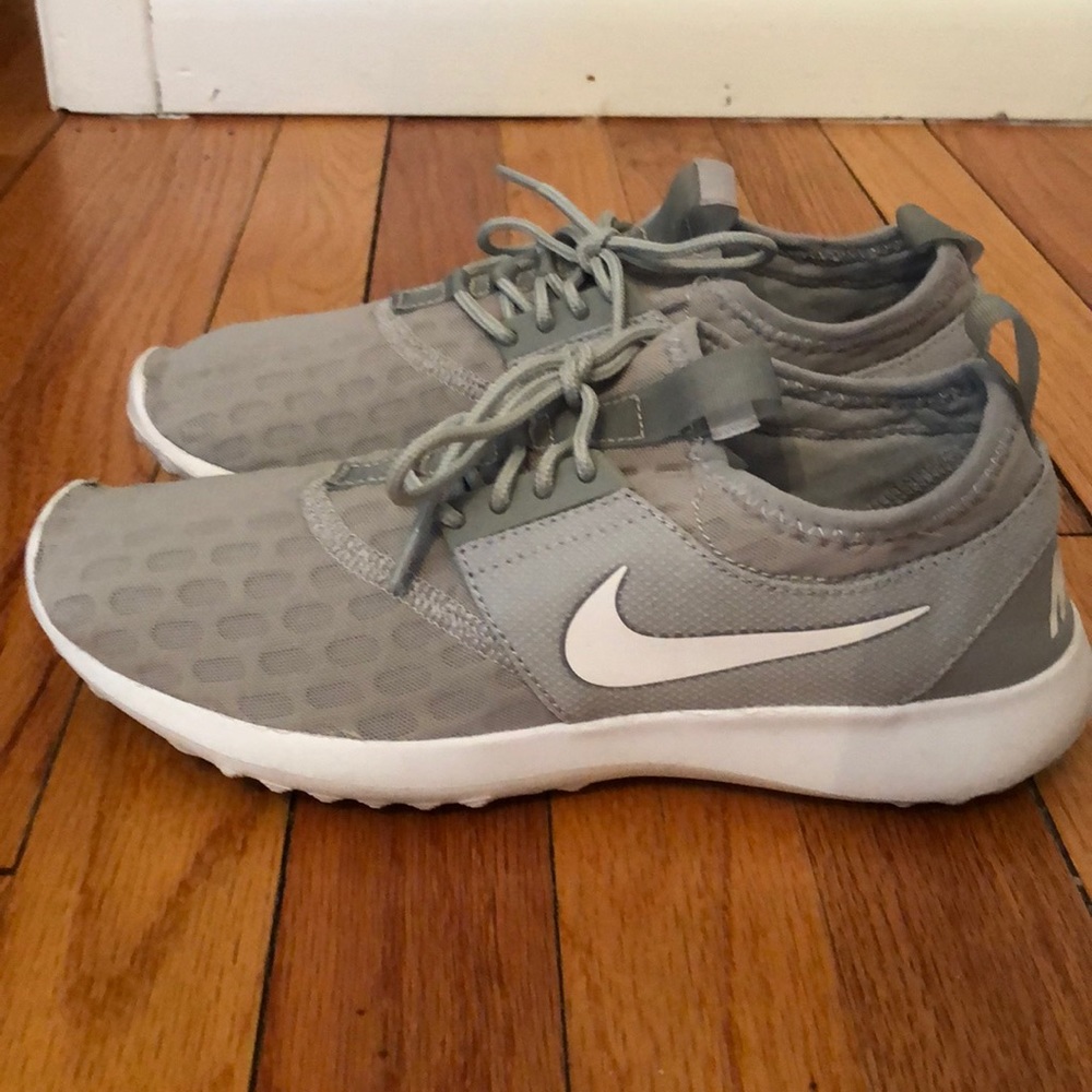Gray & white Nike Sneakers